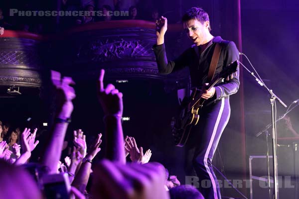 MILES KANE - 2018-10-04 - PARIS - La Cigale - 